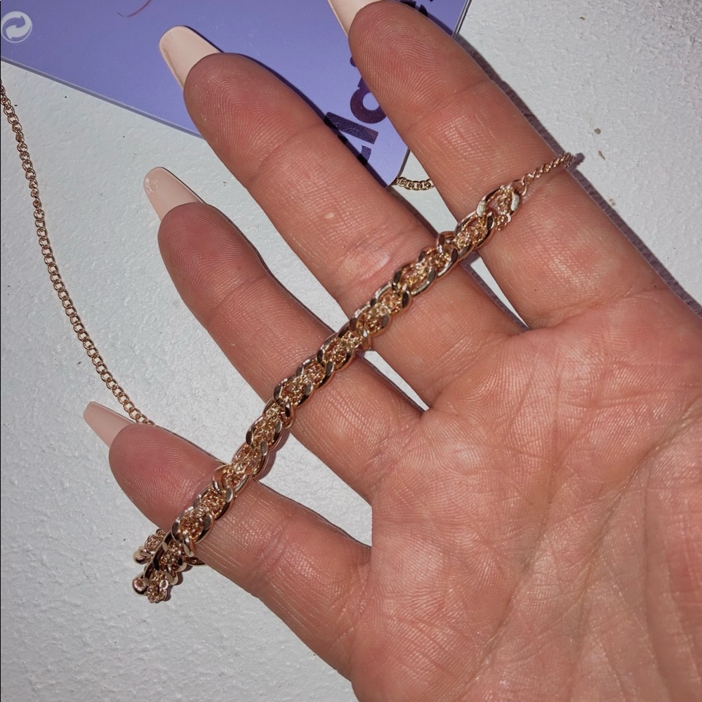 Chain necklace
